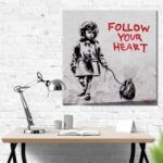 banksy, graffiti, kislány, vászonkép, Kövesd a szíved